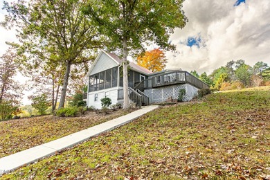 Beautiful 3BR/2BA waterfront home on Hyco Lake featuring amazing - photo 8