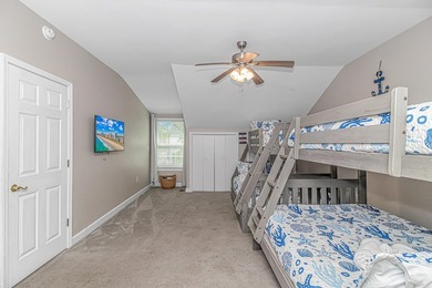 This very open and spacious 4-Bedroom, 3 -Bath raised beach - photo 22