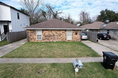 Lake Pontchartrain Townhome/Townhouse For Sale in New Orleans Louisiana