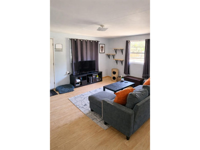 Set on a quiet street in Southeast Gainesville, this 2-bedroom - photo 3