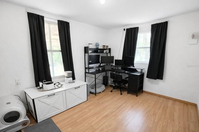 Set on a quiet street in Southeast Gainesville, this 2-bedroom - photo 7