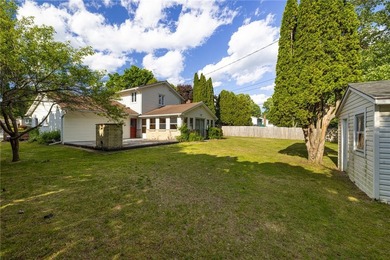 This well-maintained 3-bedroom, 1.5-bath split level home offers - photo 38