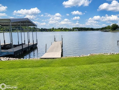 Full-time lake home that is move-in ready and offers the perfect - photo 3
