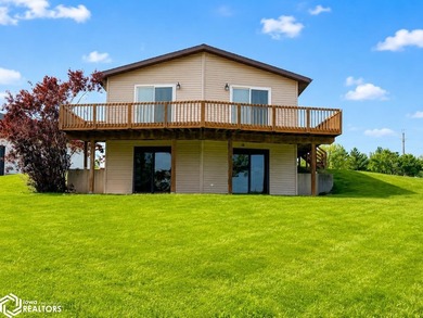 Full-time lake home that is move-in ready and offers the perfect - photo 5