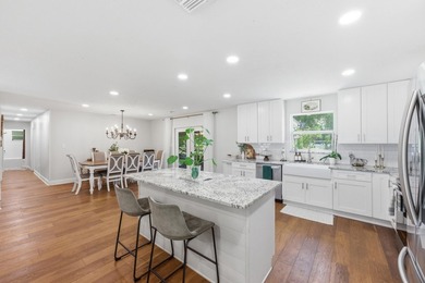 Welcome to this beautifully renovated 3-bedroom, 2-bath home in - photo 7