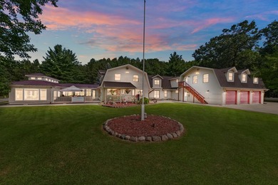 10+ Private Acres. Dedicated Boat Slip. Three Distinct Living - photo 3