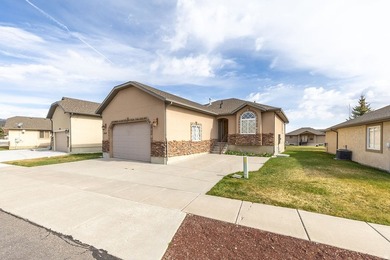***PRICE IMPROVEMENT*** Fine craftsmanship, beautifully - photo 11