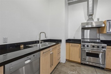 Own a piece of Long Beach history at the iconic Temple Lofts, a - photo 15