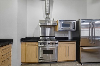 Own a piece of Long Beach history at the iconic Temple Lofts, a - photo 16