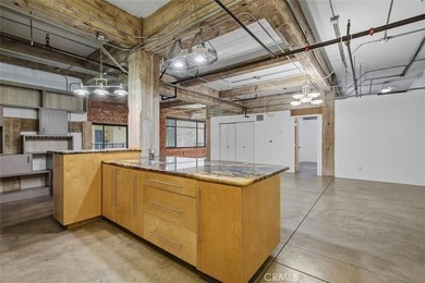 Own a piece of Long Beach history at the iconic Temple Lofts, a - photo 17