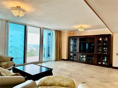Oceanfront building in South Beach designed by award-winning - photo 8