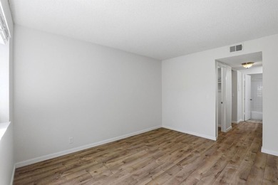 Wonderful starter, down-sizing, or investment property! Located - photo 30