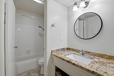 Wonderful starter, down-sizing, or investment property! Located - photo 31