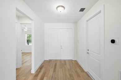 Three blocks south of legendary Atlantic Avenue, this stunning - photo 6