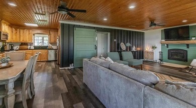 Updated home on North side of Lake Murvaul. This property is the - photo 11