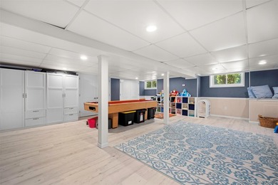 Welcome to this beautifully maintained 4-bedroom, 2-bath - photo 36