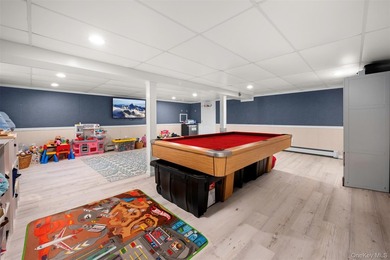 Welcome to this beautifully maintained 4-bedroom, 2-bath - photo 38