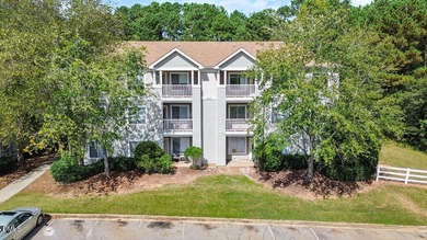 Lake Johnson Condo Sale Pending in Raleigh North Carolina