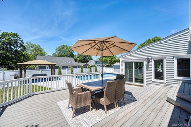 Welcome to this beautifully maintained 4-bedroom, 2-bath - photo 42