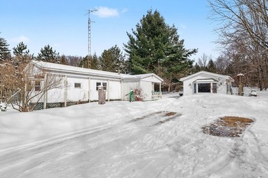 Rare opportunity in the City of Alden with 150 feet of shared - photo 5