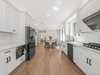 Prime Bayside location just two blocks from Bell Blvd - photo 16