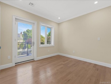Prime Bayside location just two blocks from Bell Blvd - photo 24