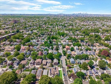 Prime Bayside location just two blocks from Bell Blvd - photo 38