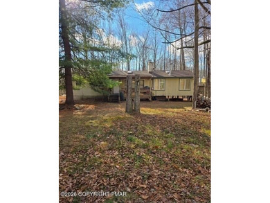 Arrowhead Lake Home For Sale in Pocono Lake Pennsylvania