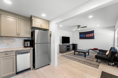 Location! Location! Location! Situated in a highly sought-after - photo 3