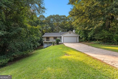 Lake Home For Sale in Senoia, Georgia
