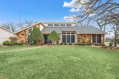 (private lake, pond, coastal) Home For Sale in Mansfield Texas