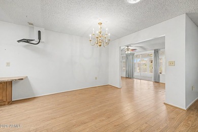 Welcome to this charming cul-de-sac home in the sought-after Sun - photo 9