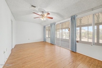 Welcome to this charming cul-de-sac home in the sought-after Sun - photo 10