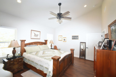 Custom Built 3/2/2 home on Legendary Lake Fork! - photo 20