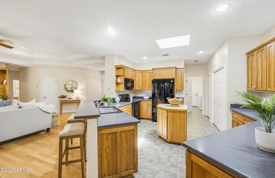 Welcome to 1 Wild Magnolia Lane! This well-maintained - photo 13