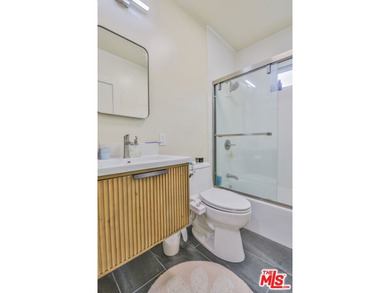 OPPORTUNITY KNOCKS!!! Turn-Key investment opportunity!!! A rare - photo 30