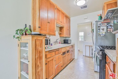 OPPORTUNITY KNOCKS!!! Turn-Key investment opportunity!!! A rare - photo 32