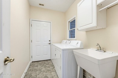 Welcome to 1 Wild Magnolia Lane! This well-maintained - photo 42