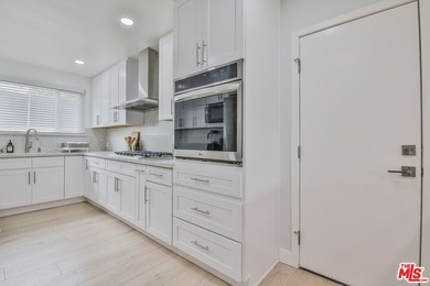 OPPORTUNITY KNOCKS!!! Turn-Key investment opportunity!!! A rare - photo 43