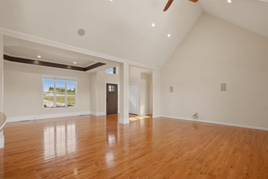 Welcome to 105 N Stallion Drive, where peaceful lakefront living - photo 9