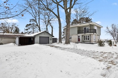 Houghton Lake Home For Sale in Prudenville Michigan