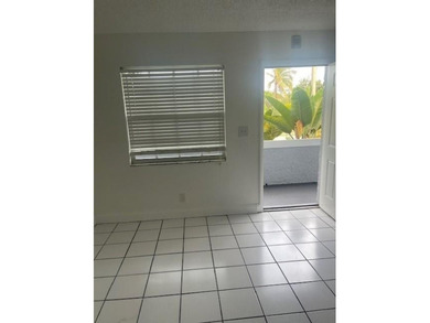 Location, location, location, and convenience! It doesn't get - photo 8