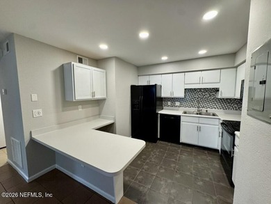 An exceptional opportunity to own a beach-area getaway, primary - photo 2
