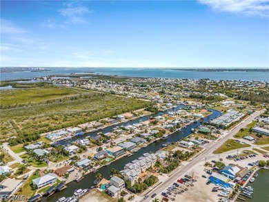 This Boater's Paradise Waterfront Townhome is ideally located in - photo 48