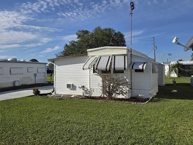 Silver Lake - Highlands County Home For Sale in Avon Park Florida