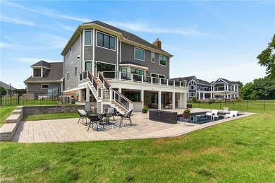 Exquisite custom home on over an acre in Governor's Pointe - photo 3