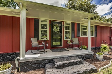 BRAND NEW ROOF! This waterfront family home has been in the - photo 3