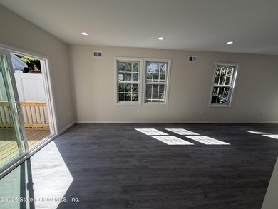 Renovated, modern open layout, great location in Silver lake - photo 20
