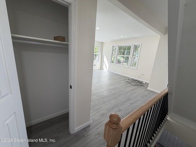 Renovated, modern open layout, great location in Silver lake - photo 21