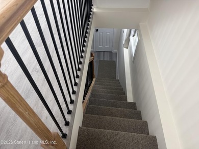 Renovated, modern open layout, great location in Silver lake - photo 22
